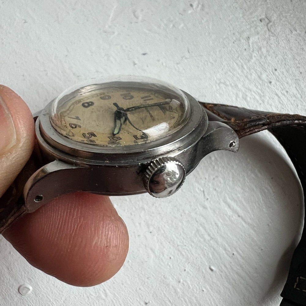 WW2 era Longines Tre Tacche - Picture 4 of 9